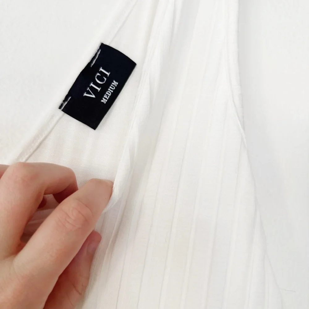 Vici White Ribbed Knit dress medium - Picture 4 of 5